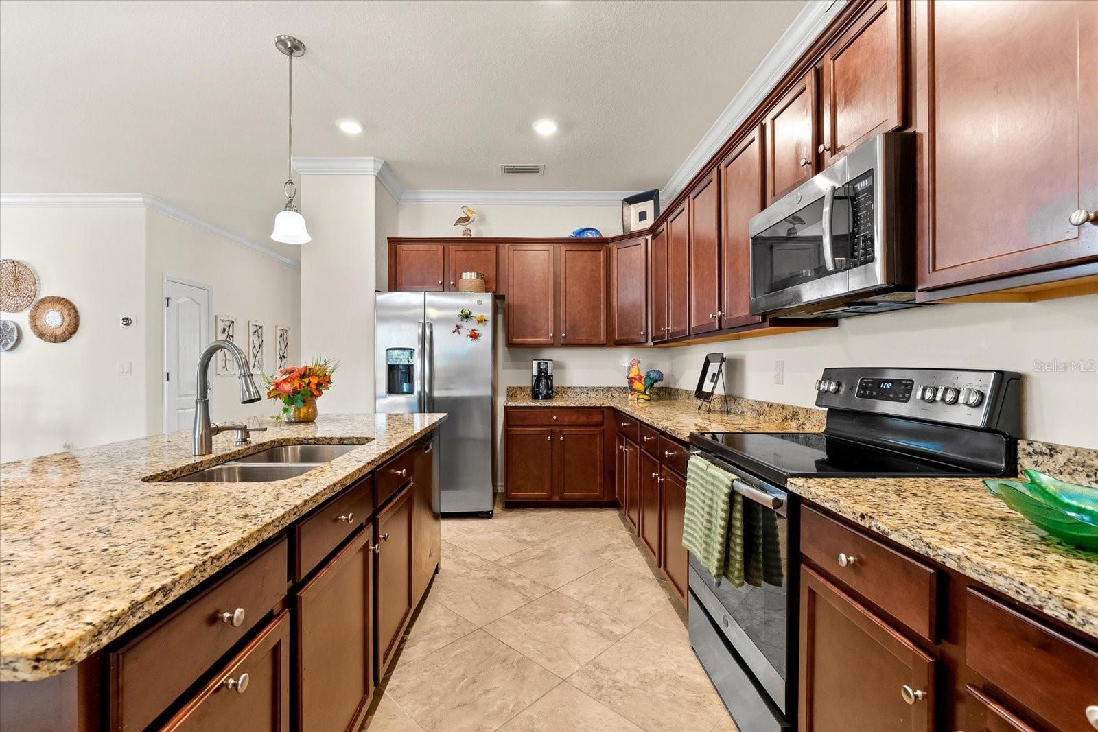 12501 Cinqueterre Dr, Venice, FL 34293 — photo 10 of 42