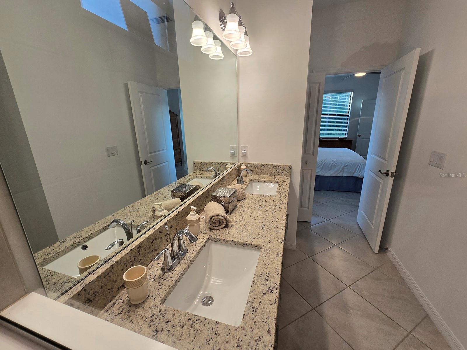 19763 Tortuga Cay Dr Venice, FL 34293